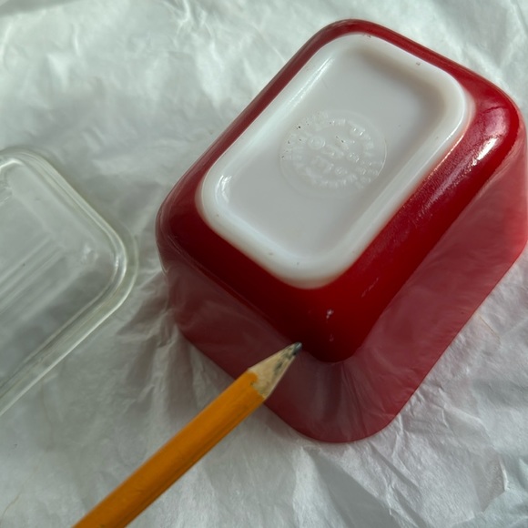 Really nice vintage  Pyrex Amish butterprint refrigerator dish 501 1 1/2cu… - Picture 10 of 16